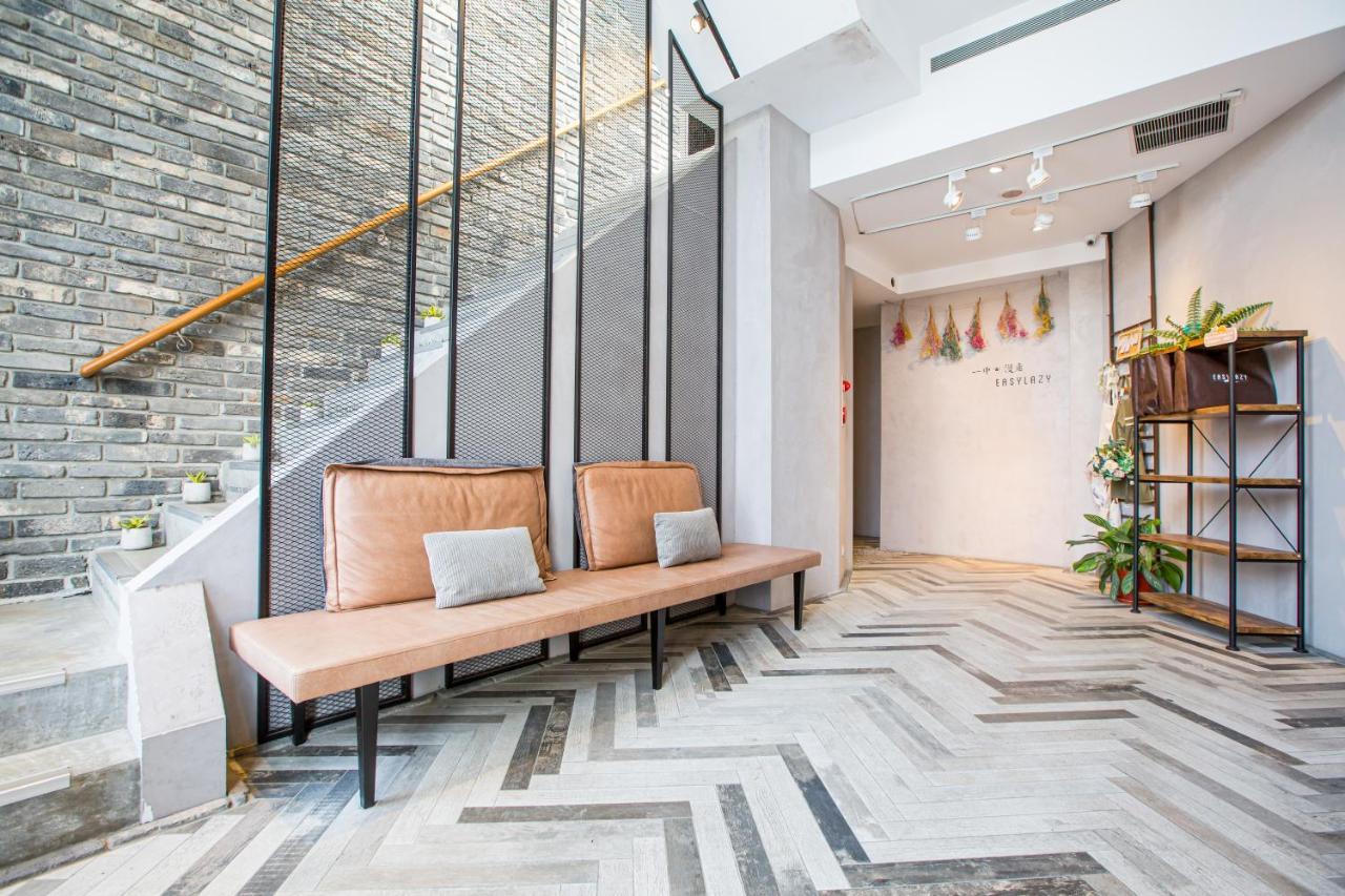 Easylazy Inn Taichung Exterior foto