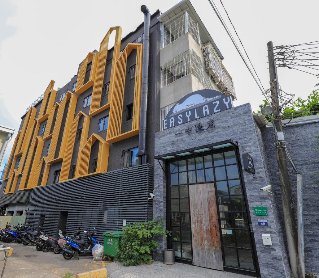 Easylazy Inn Taichung Exterior foto